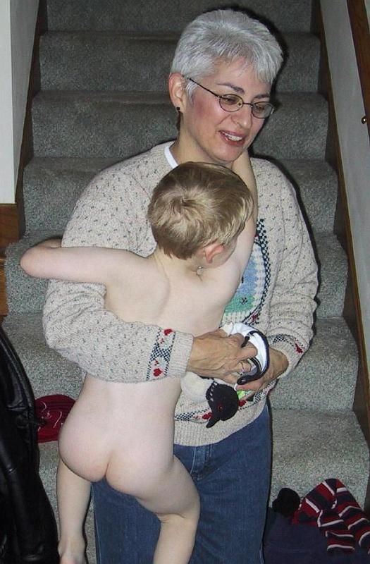 naked boy 1.jpg